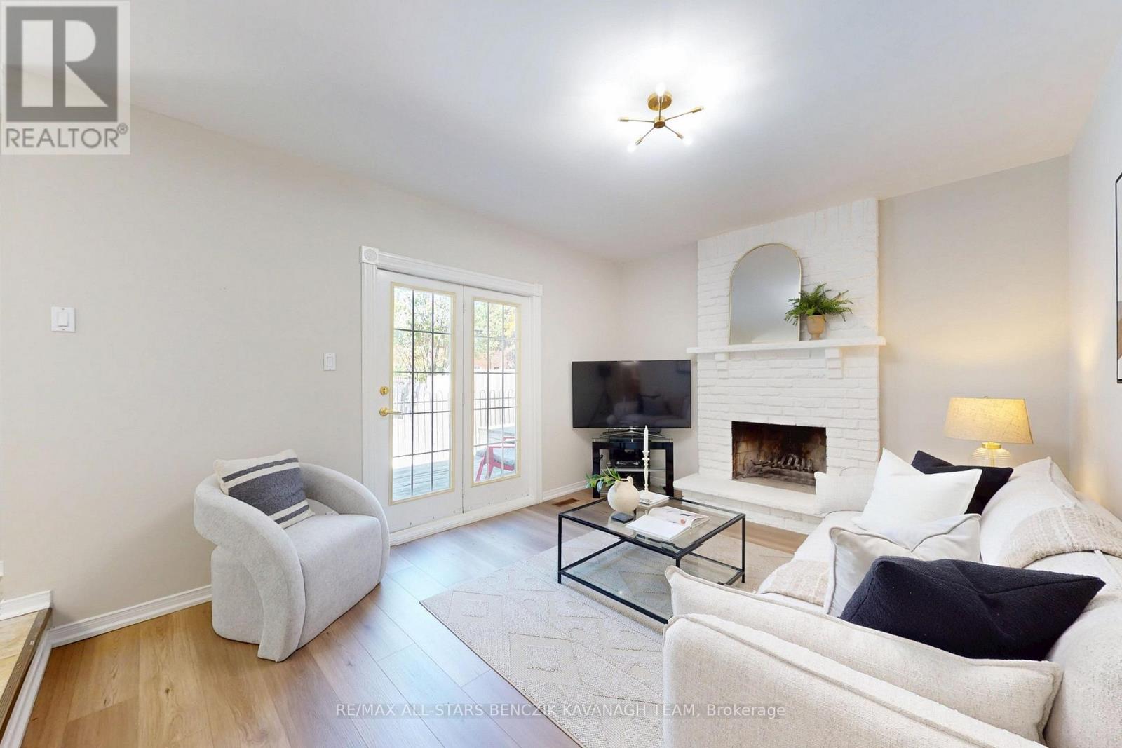 14 Parkinson Road, Markham, Ontario  L3P 4G5 - Photo 5 - N13208376