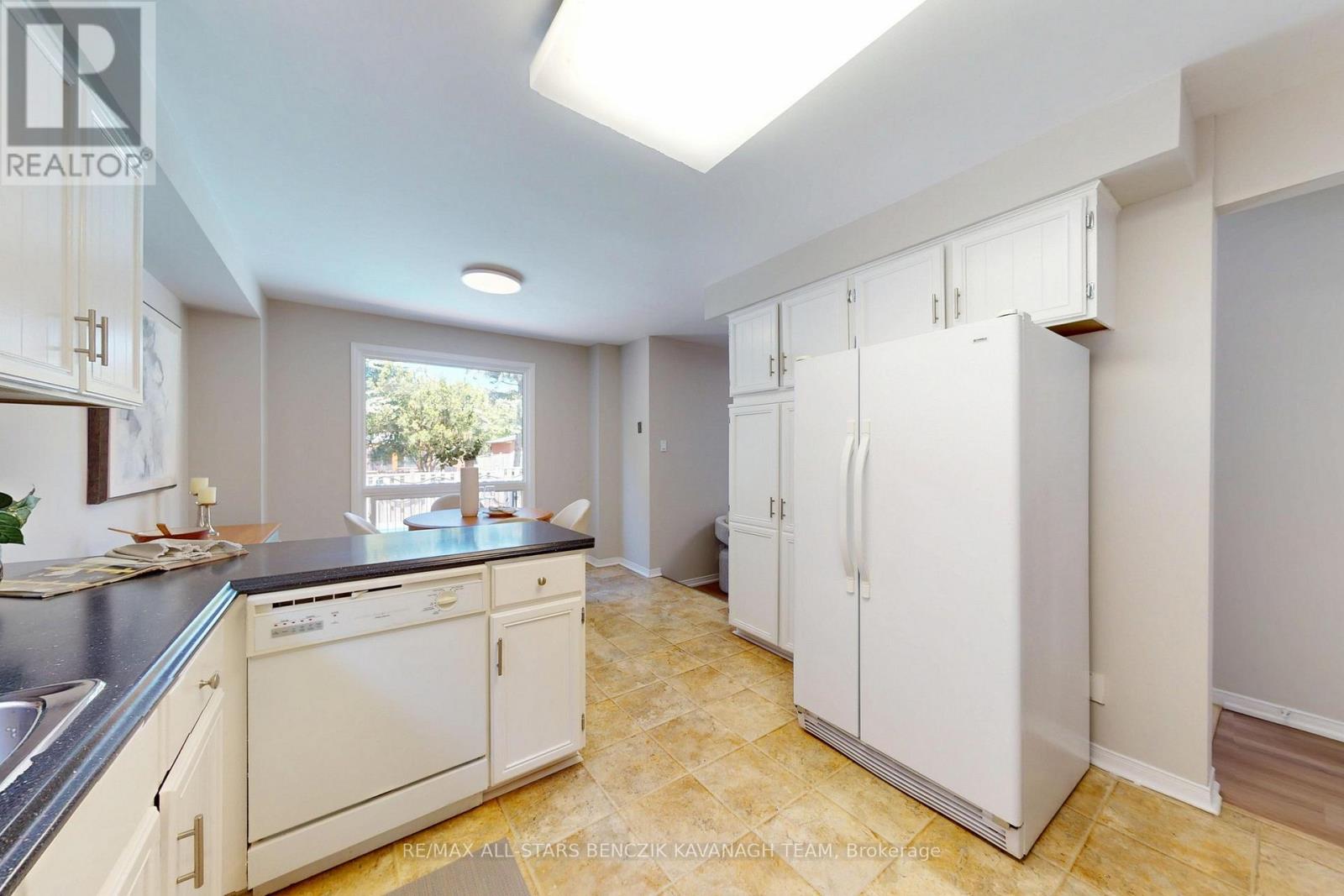 14 Parkinson Road, Markham, Ontario  L3P 4G5 - Photo 8 - N13208376