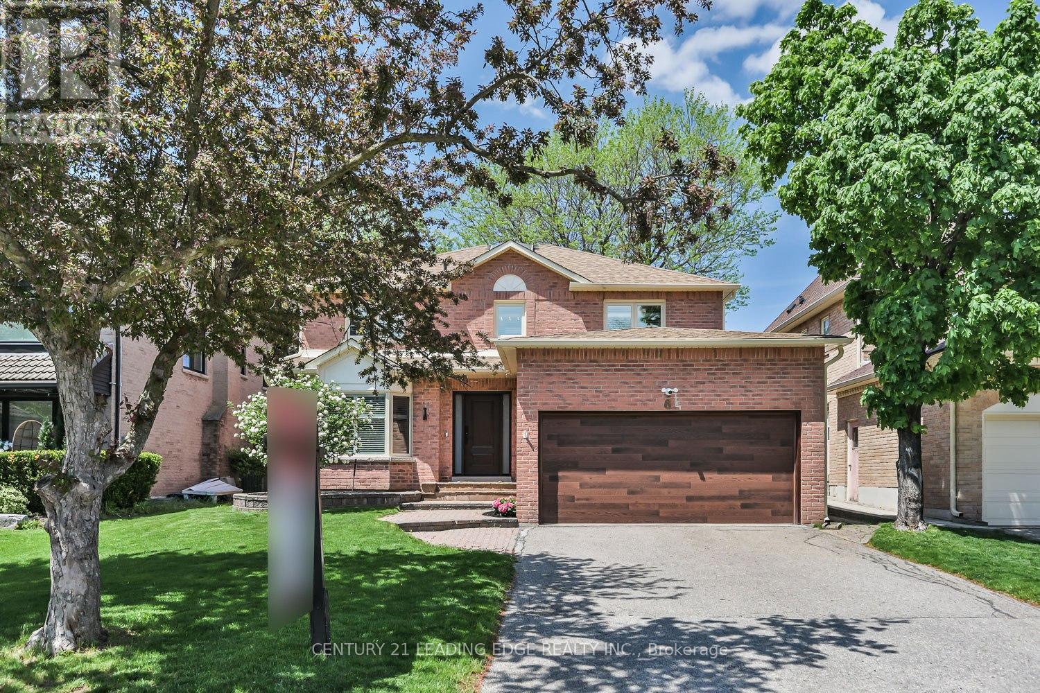 6 Dalecroft Circle, Markham, Ontario  L3R 6J6 - Photo 2 - N13208384