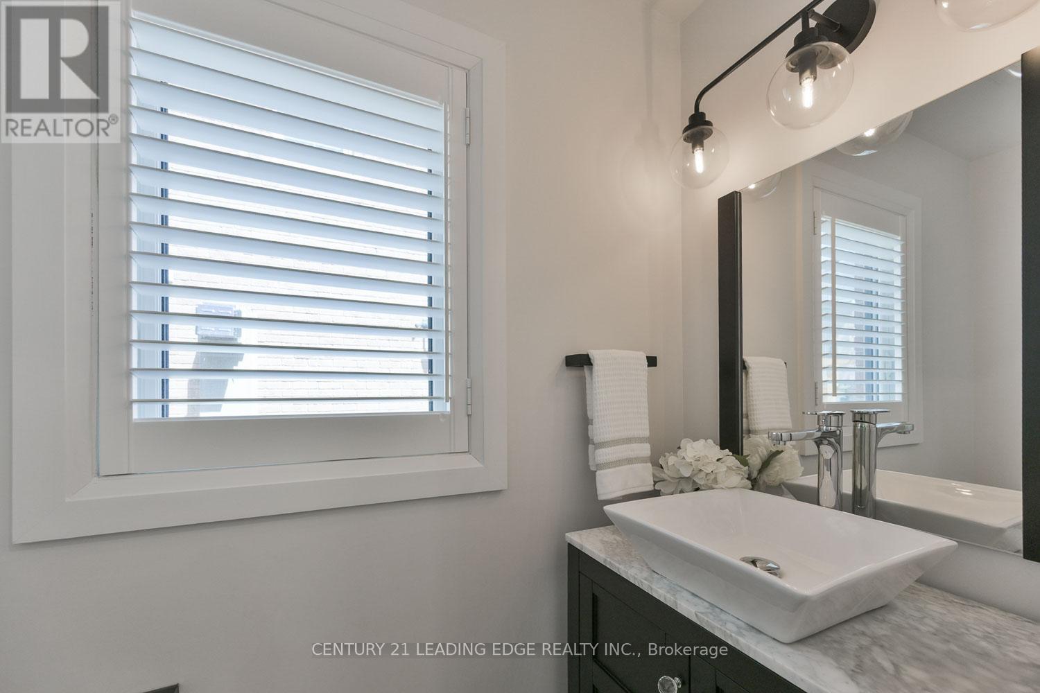 6 Dalecroft Circle, Markham, Ontario  L3R 6J6 - Photo 27 - N13208384