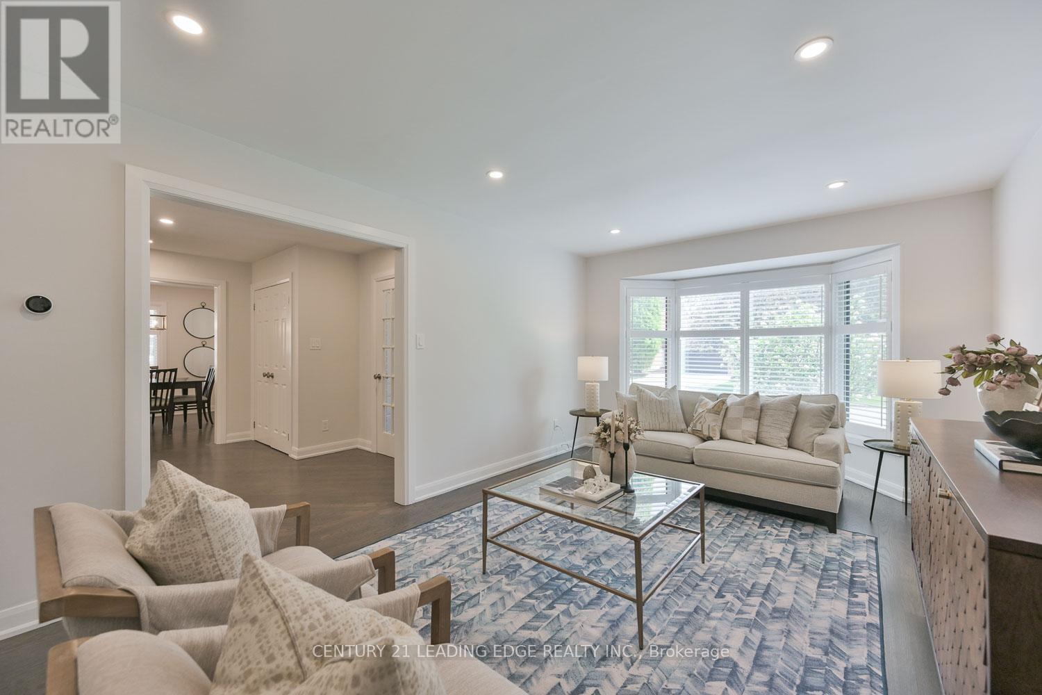 6 Dalecroft Circle, Markham, Ontario  L3R 6J6 - Photo 8 - N13208384