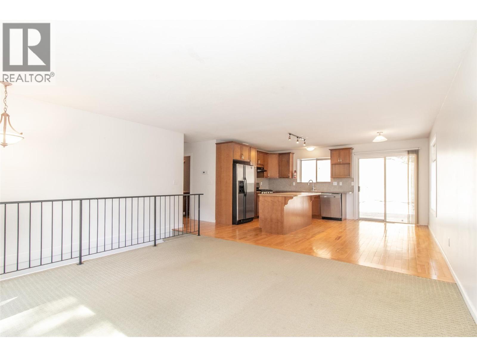 477 Clifton Road, Kelowna, British Columbia  V1V 1A6 - Photo 5 - 10387059