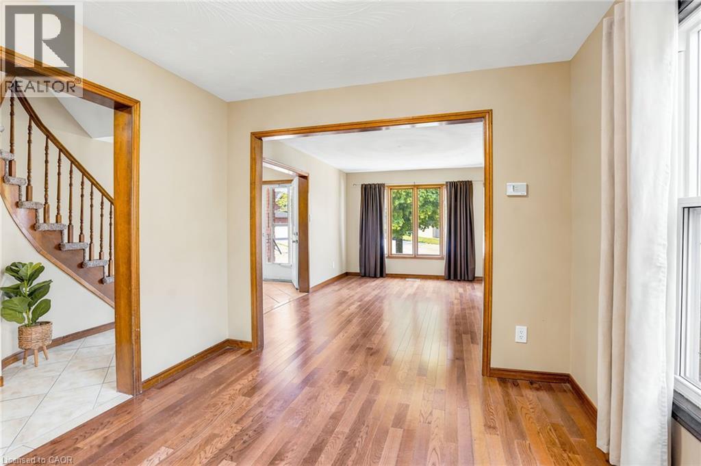 35 Amblecote Place, Hamilton, Ontario  L8W 3E9 - Photo 8 - 40834278