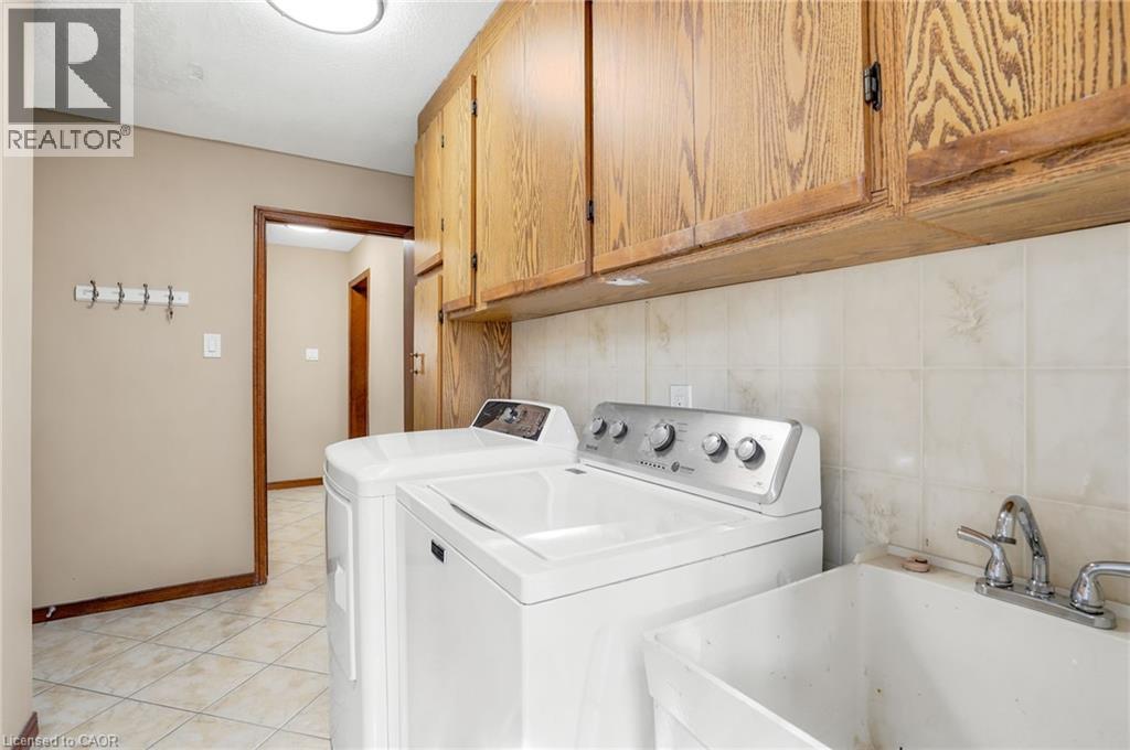 35 Amblecote Place, Hamilton, Ontario  L8W 3E9 - Photo 20 - 40834278