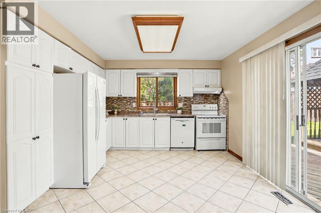 35 Amblecote Place, Hamilton, Ontario  L8W 3E9 - Photo 15 - 40834278