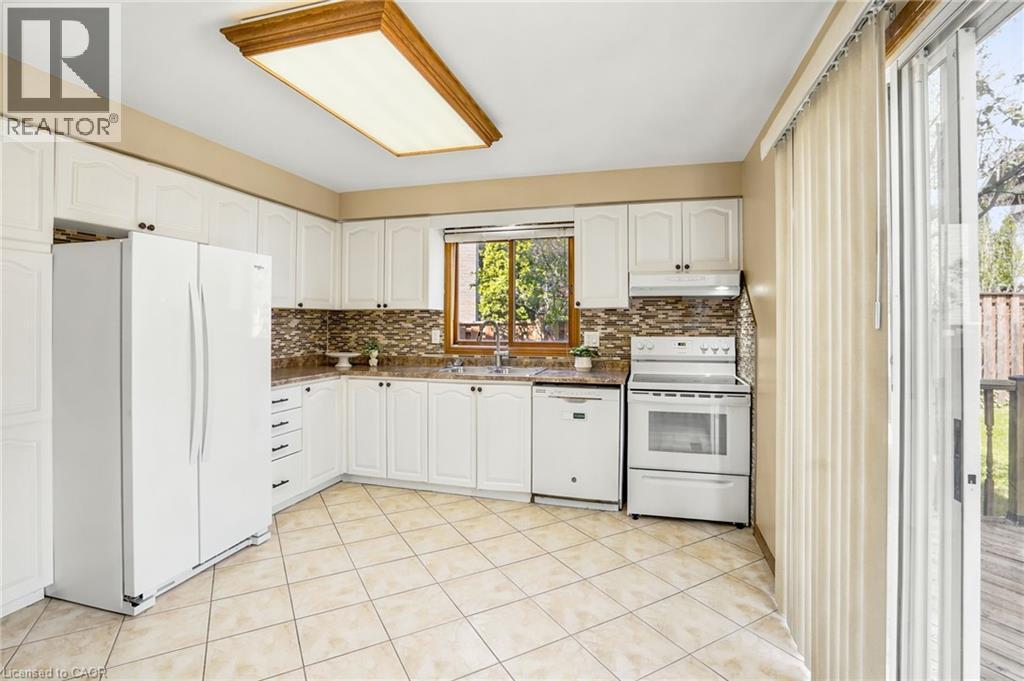 35 Amblecote Place, Hamilton, Ontario  L8W 3E9 - Photo 16 - 40834278