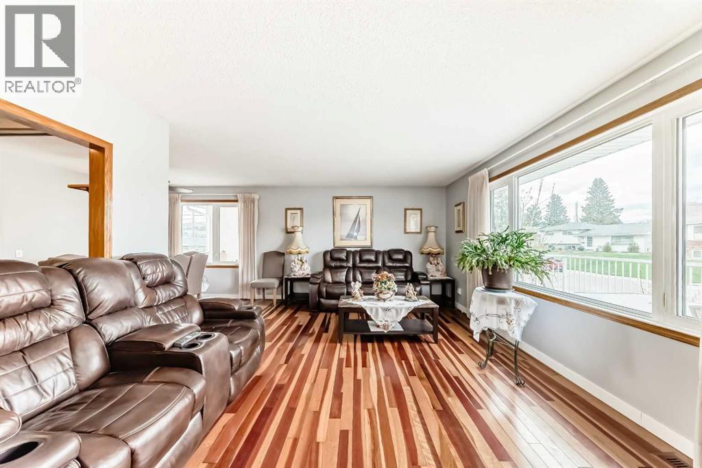 247 Huntford Way NE, Calgary, Alberta  T2K 3Z9 - Photo 13 - A2309815