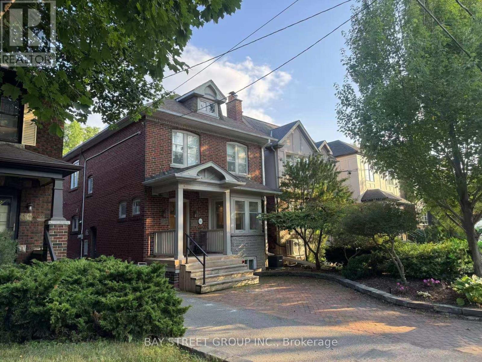 147 WANLESS AVENUE, Toronto, Ontario