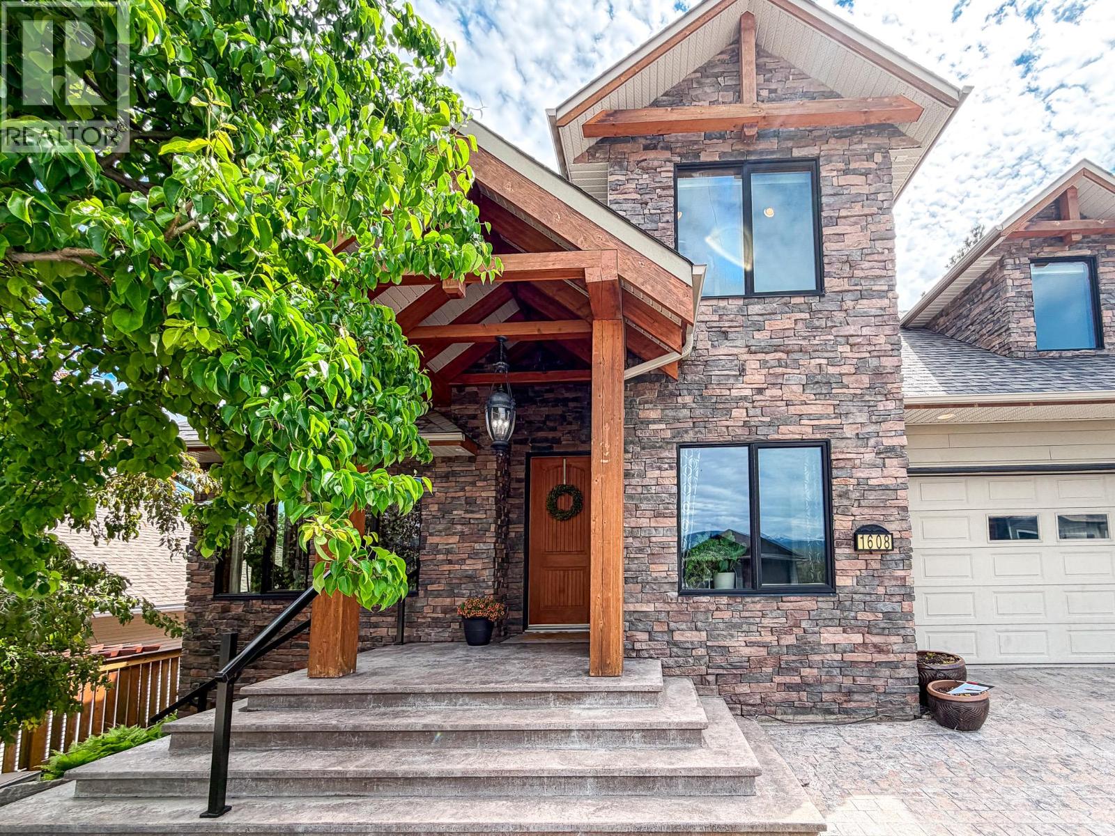1608 1st Avenue S, Cranbrook, British Columbia V1C 6R6 - Photo 9 - 10389210