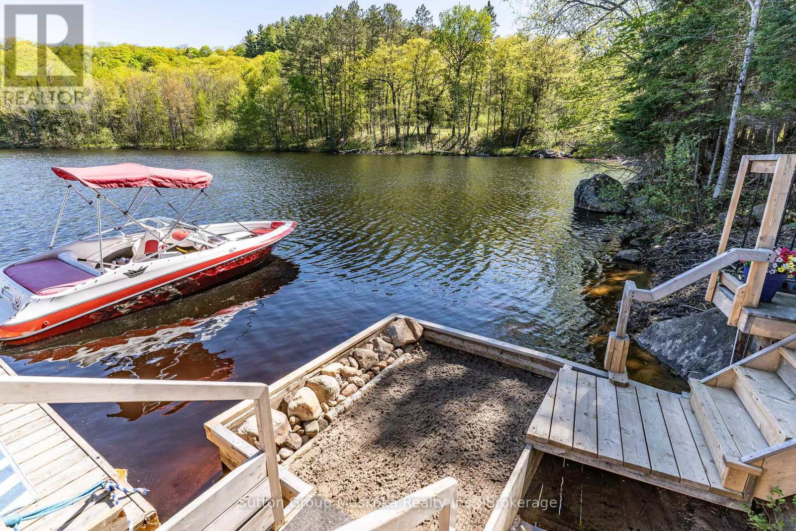 236 Hoodstown Road, Huntsville (Stisted), Ontario  P1H 2J2 - Photo 4 - X13145036