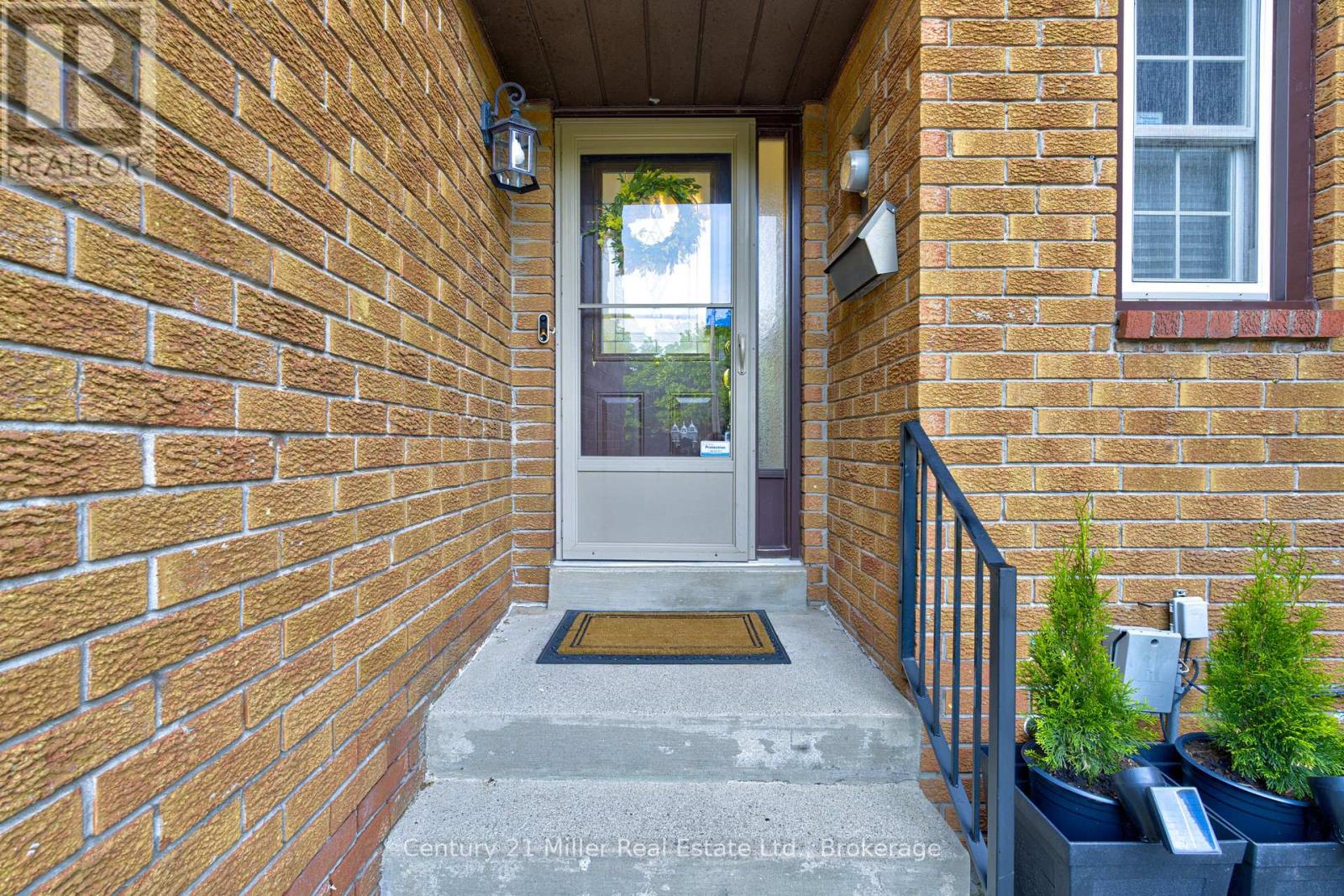 2256 Margot Street, Oakville, Ontario  L6H 3M7 - Photo 3 - W13208858