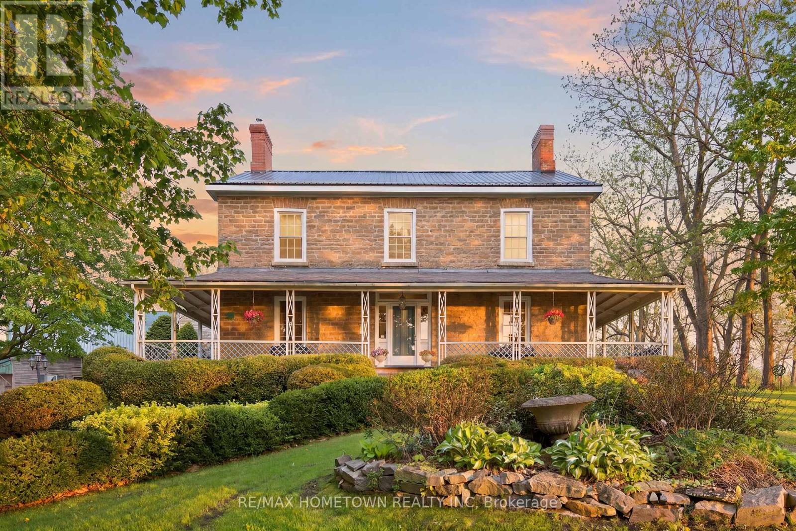 18 Main Street E, Elizabethtown-Kitley, Ontario  K0E 1M0 - Photo 1 - X13208686