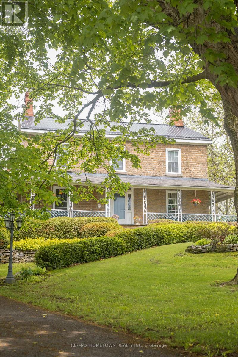 18 Main Street E, Elizabethtown-Kitley, Ontario  K0E 1M0 - Photo 2 - X13208686