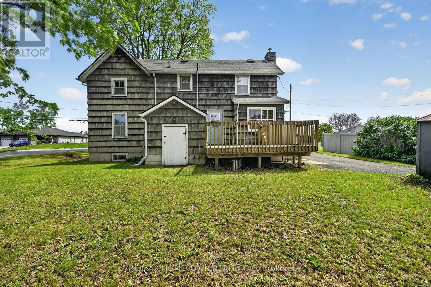 40 Centre Street, Brockville, Ontario  K6V 5S5 - Photo 3 - X13208756