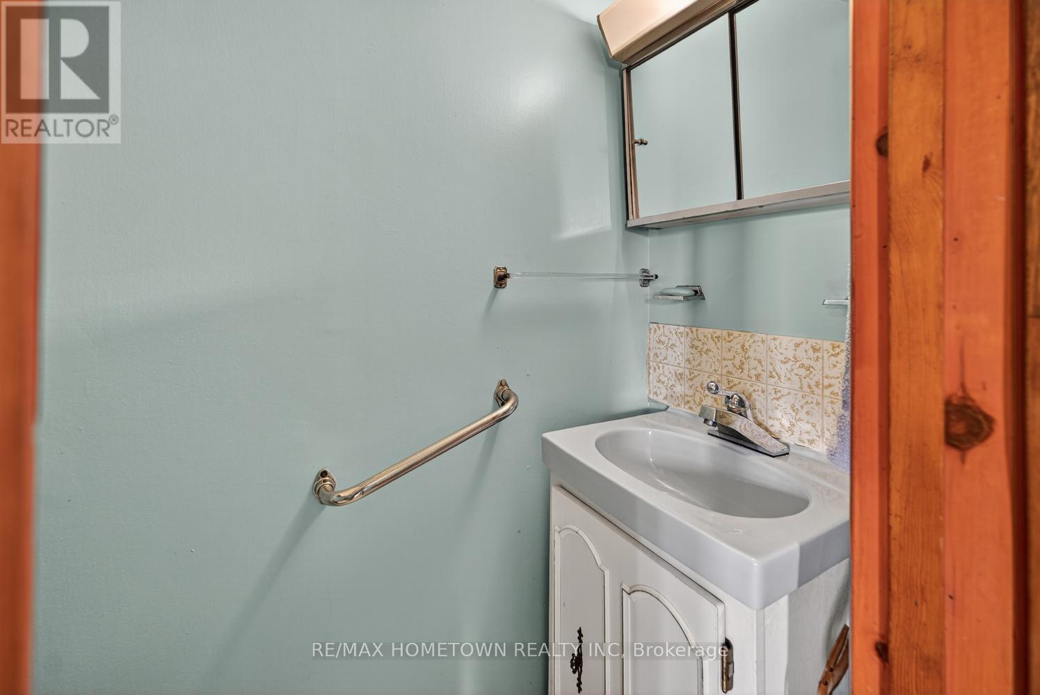 40 Centre Street, Brockville, Ontario  K6V 5S5 - Photo 7 - X13208756