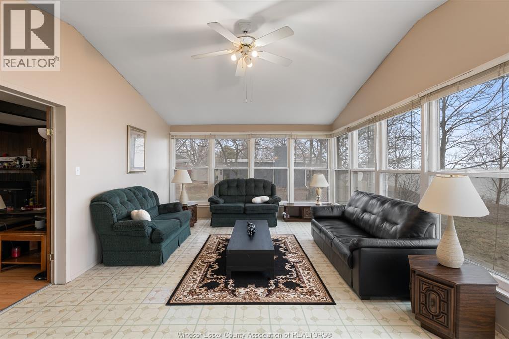 1956 Ocean Boulevard, Wheatley, Ontario  N0P 2P0 - Photo 4 - 26012392