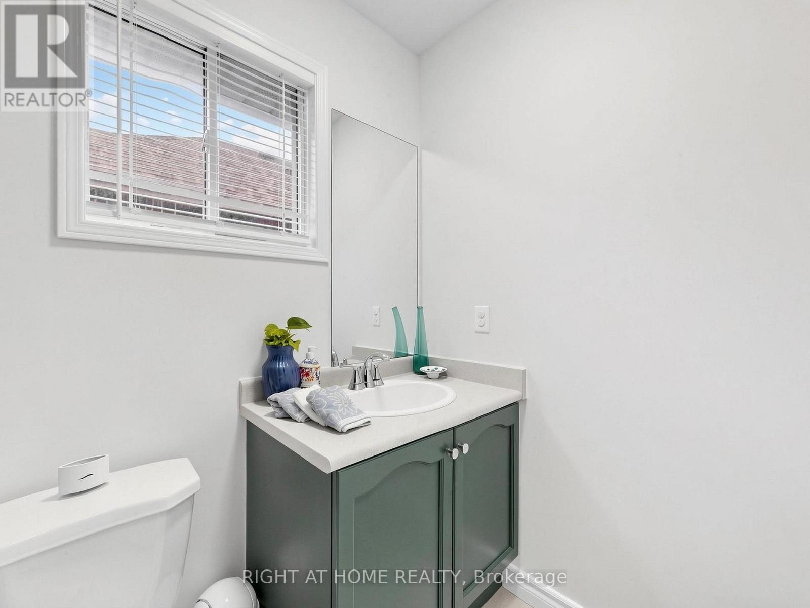 3815 Althorpe Circle, Mississauga, Ontario  L5N 7G3 - Photo 23 - W13208328