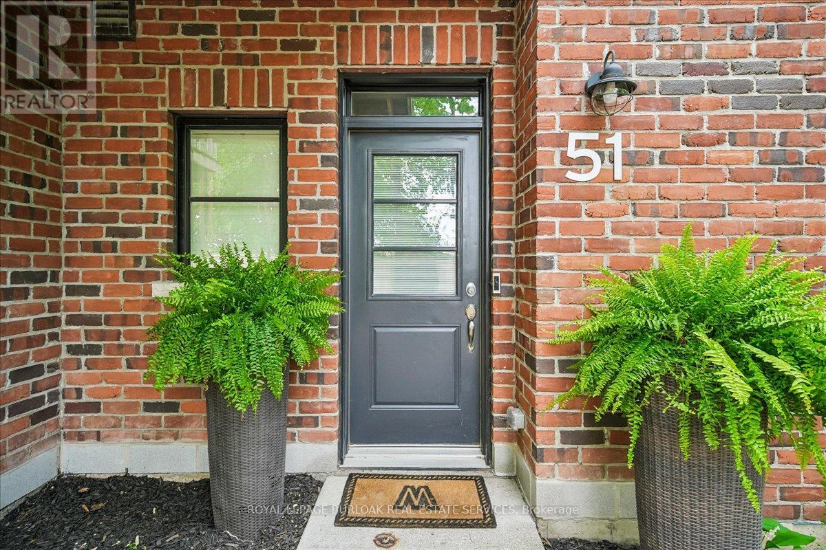 51 - 70 PLAINS ROAD W, Burlington, Ontario