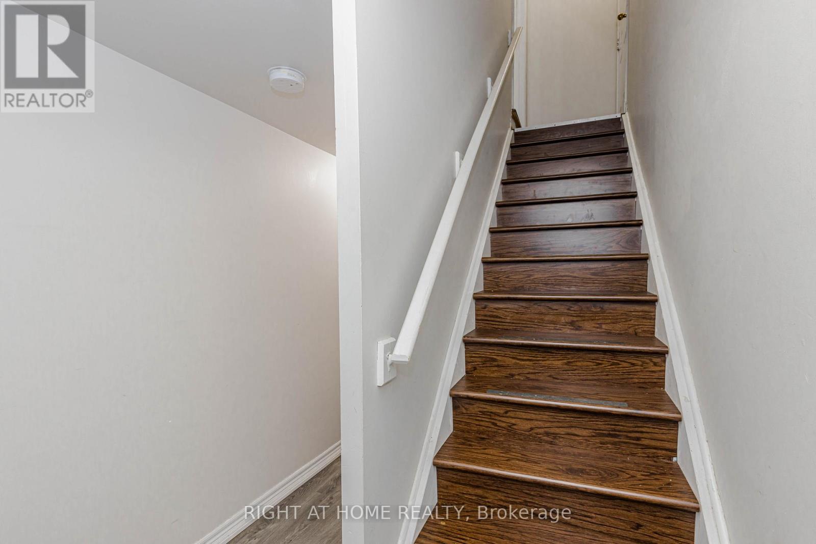 83 Crumlin Crescent, Brampton, Ontario  L6X 0Y4 - Photo 40 - W13208404