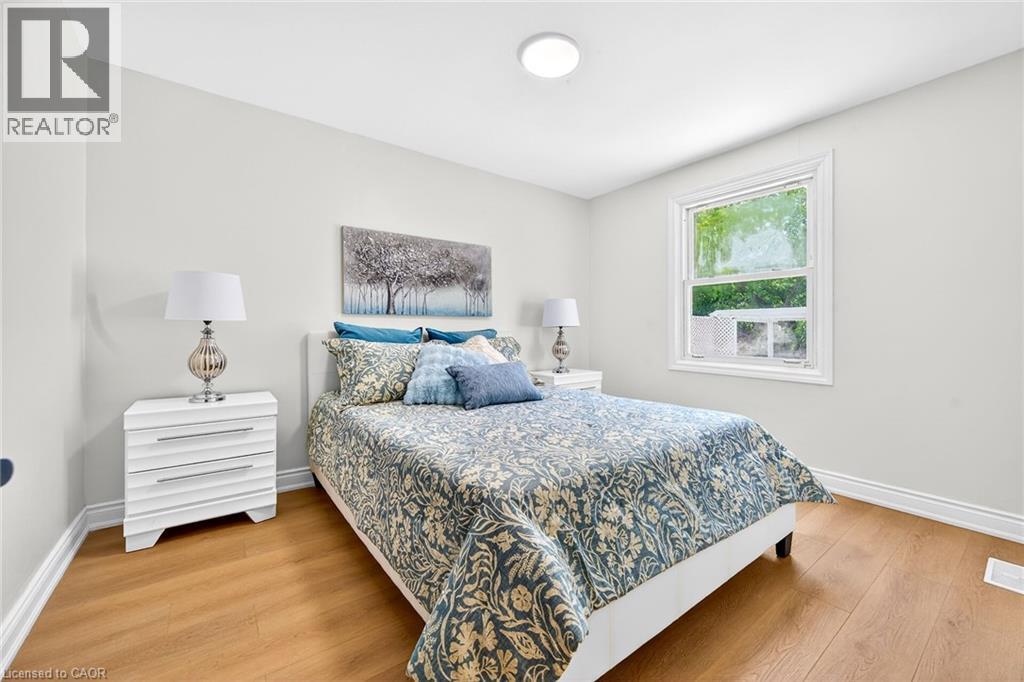 82 East 38th Street, Hamilton, Ontario  L8V 4E5 - Photo 24 - 40834419