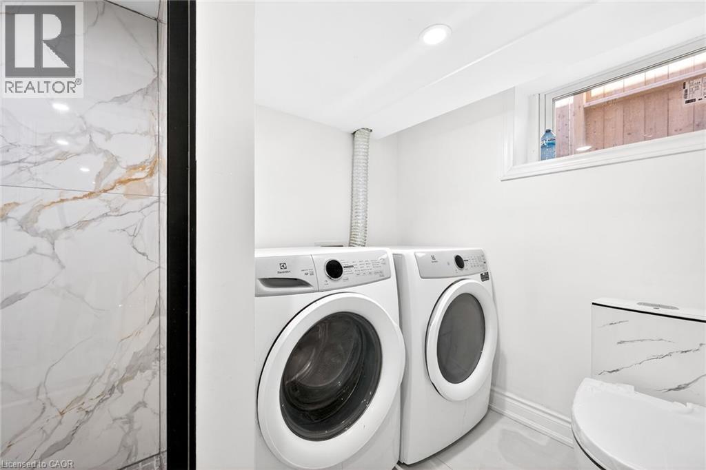 82 East 38th Street, Hamilton, Ontario  L8V 4E5 - Photo 46 - 40834419