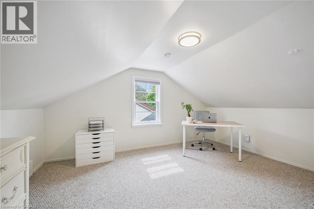 186 Forsyth Drive, Waterloo, Ontario  N2L 1A2 - Photo 22 - 40834332