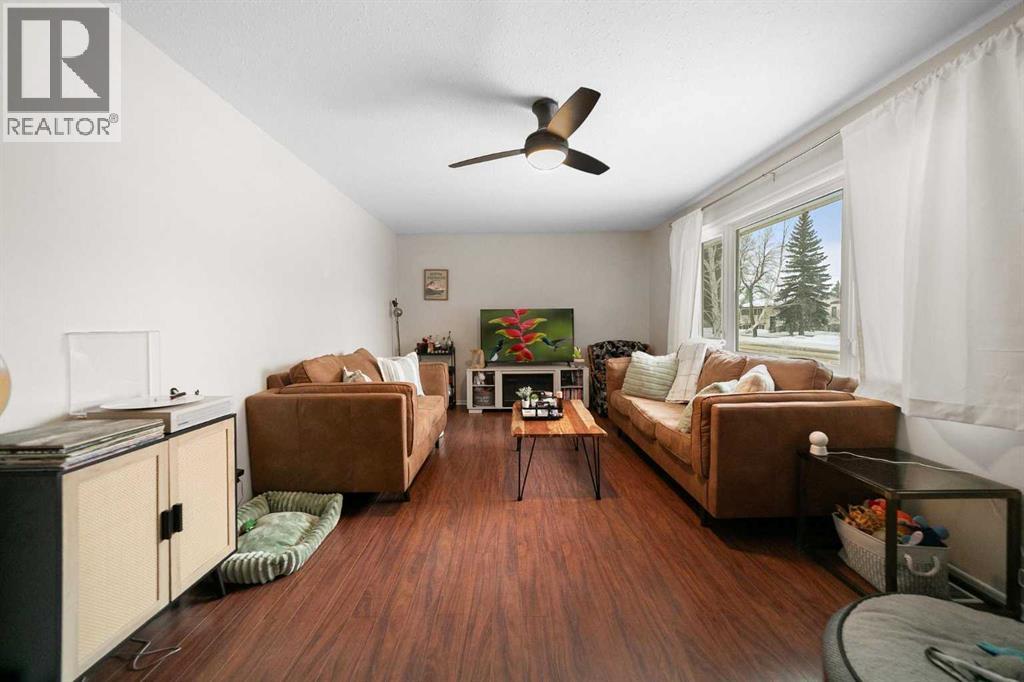 5228 53 Avenue, Viking, Alberta  T0B 4N0 - Photo 9 - A2281776
