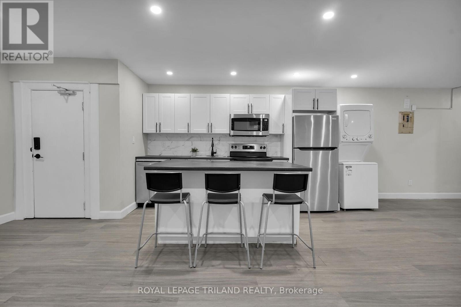 1 - 425 Mckenzie Avenue, London South, Ontario  N6C 1V5 - Photo 3 - X13208688