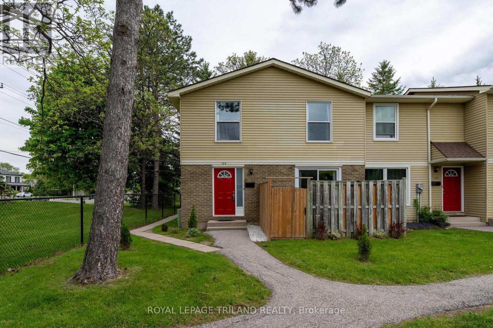 104 - 70 FIDDLERS GREEN ROAD, London North, Ontario