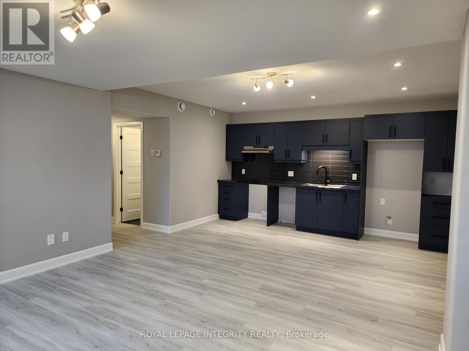 A - 1232 Montblanc Crescent, Russell, Ontario K0A 1W0 - Photo 3 - X13125182
