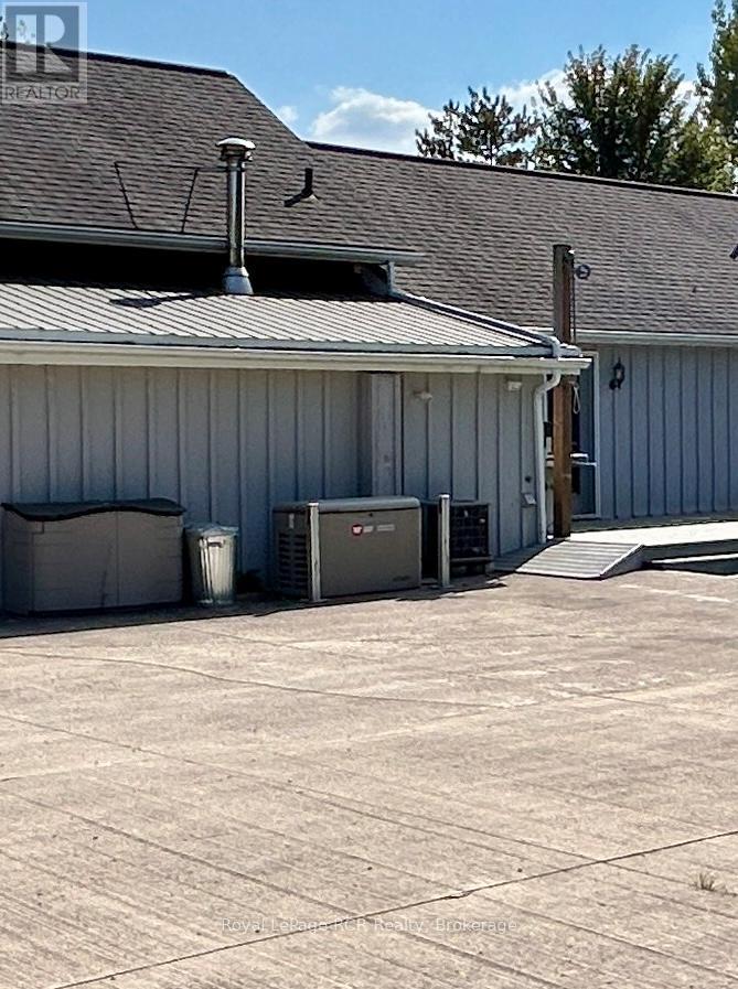 324097 The Glen Road, West Grey, Ontario  N0C 1K0 - Photo 39 - X13208582