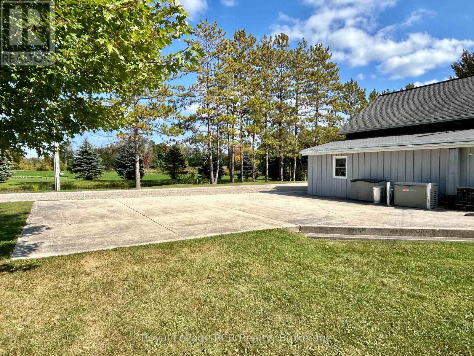 324097 The Glen Road, West Grey, Ontario  N0C 1K0 - Photo 5 - X13208582