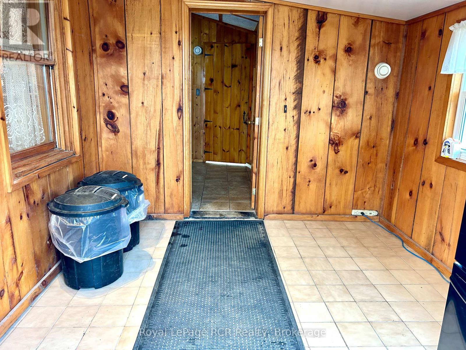 324097 The Glen Road, West Grey, Ontario  N0C 1K0 - Photo 9 - X13208582
