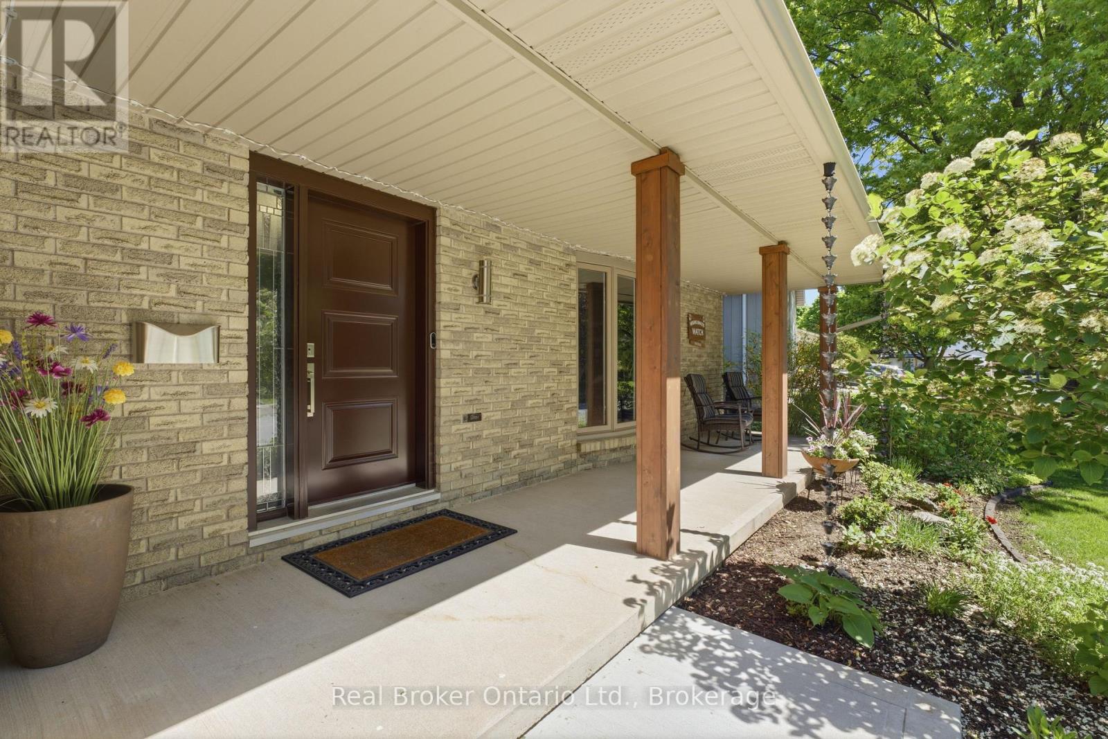 49 Greenfield Road, Brantford, Ontario  N3R 6Z4 - Photo 4 - X13208654
