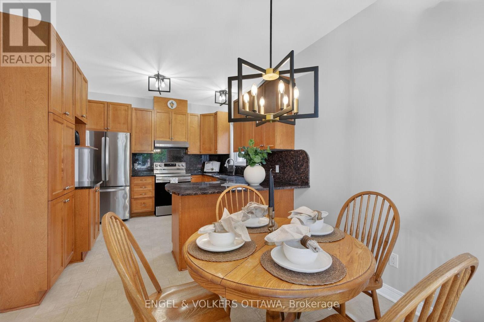 844 Swallowtail Crescent N, Ottawa, Ontario  K4A 4M5 - Photo 10 - X13208504