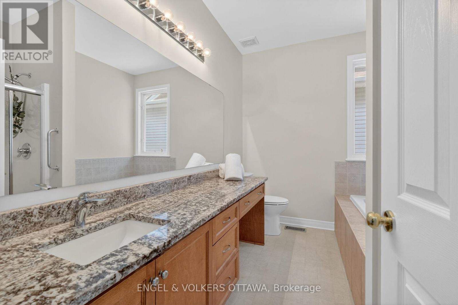 844 Swallowtail Crescent N, Ottawa, Ontario  K4A 4M5 - Photo 17 - X13208504