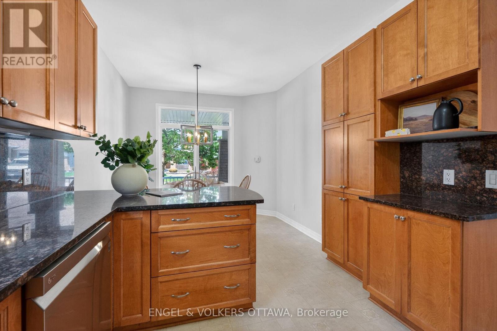 844 Swallowtail Crescent N, Ottawa, Ontario  K4A 4M5 - Photo 6 - X13208504