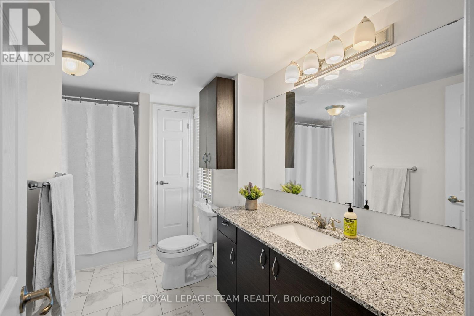 762 Mikinak Road, Ottawa, Ontario  K1K 5A5 - Photo 18 - X13208554