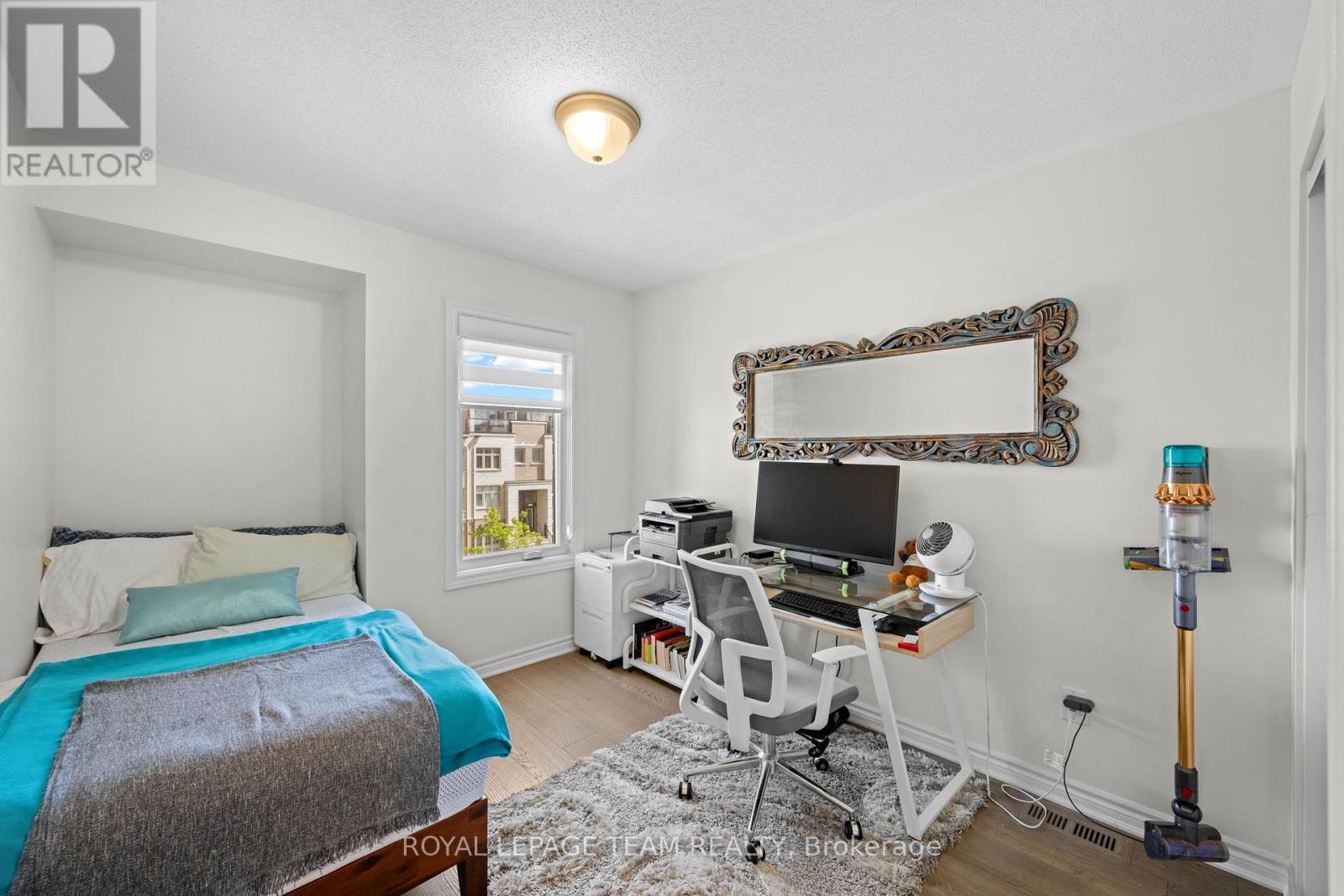 762 Mikinak Road, Ottawa, Ontario  K1K 5A5 - Photo 20 - X13208554