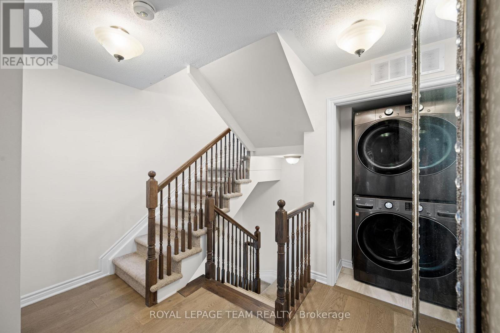 762 Mikinak Road, Ottawa, Ontario  K1K 5A5 - Photo 22 - X13208554