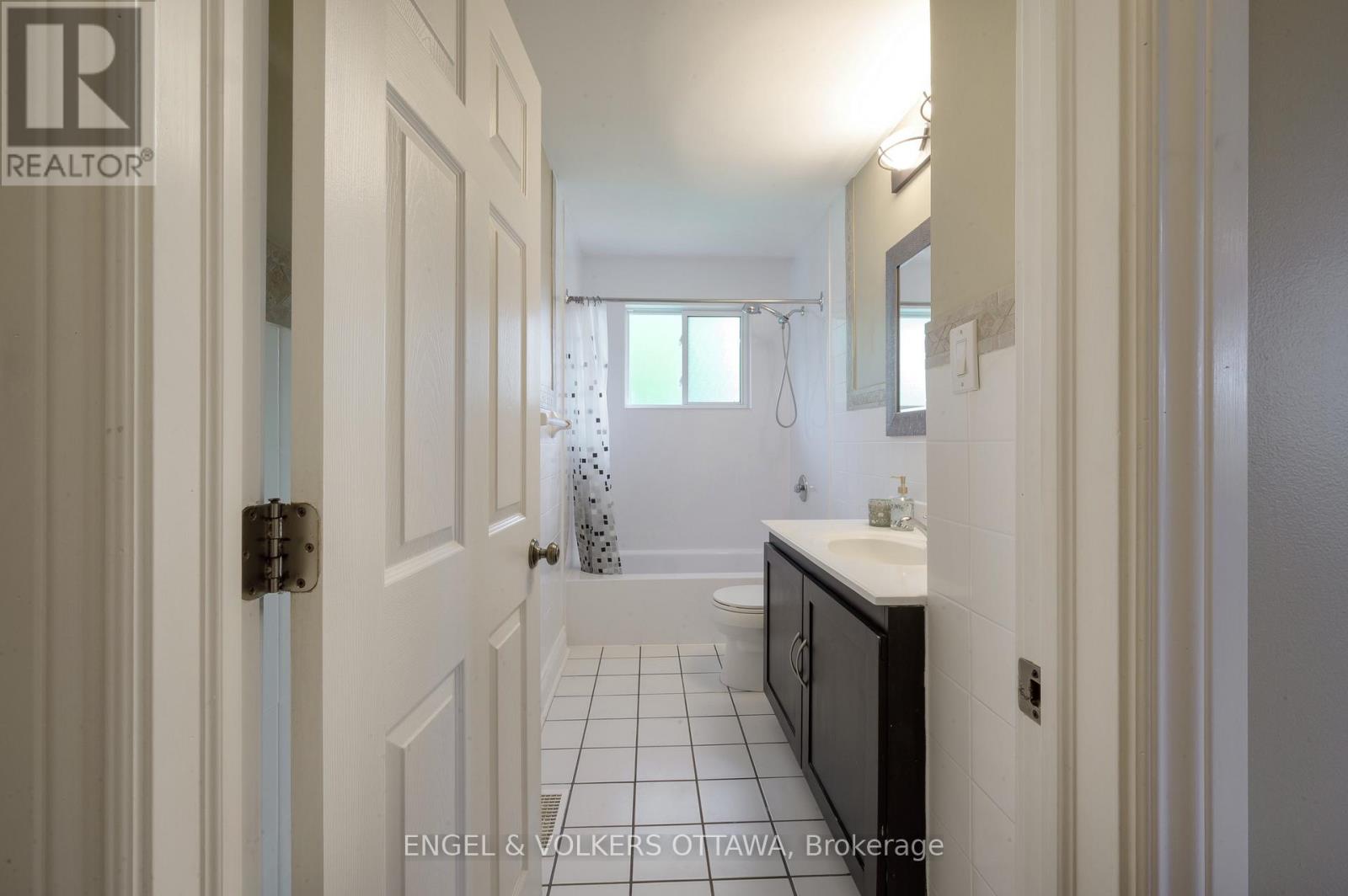 20 Majestic Drive, Ottawa, Ontario  K2G 1C7 - Photo 16 - X13208758
