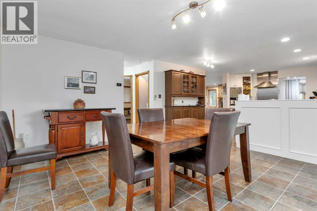 203, 33021 Range Road 44, Rural Mountain View County, Alberta  T0M 1X0 - Photo 21 - A2314756