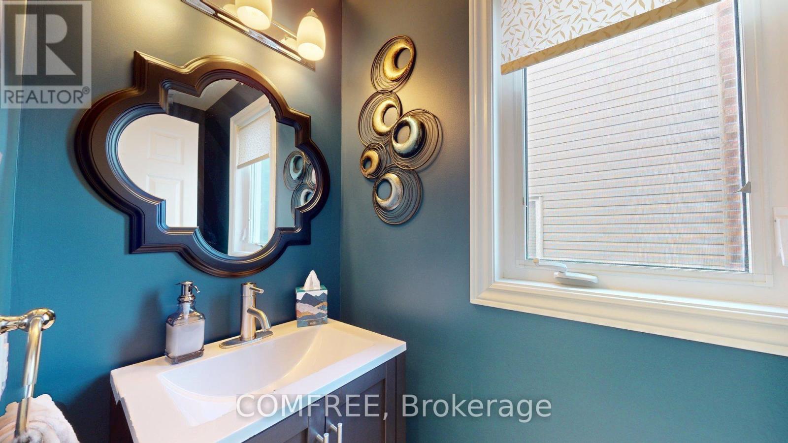 239 Hunterbrook Street, Ottawa, Ontario  K2K 0E5 - Photo 5 - X13022470
