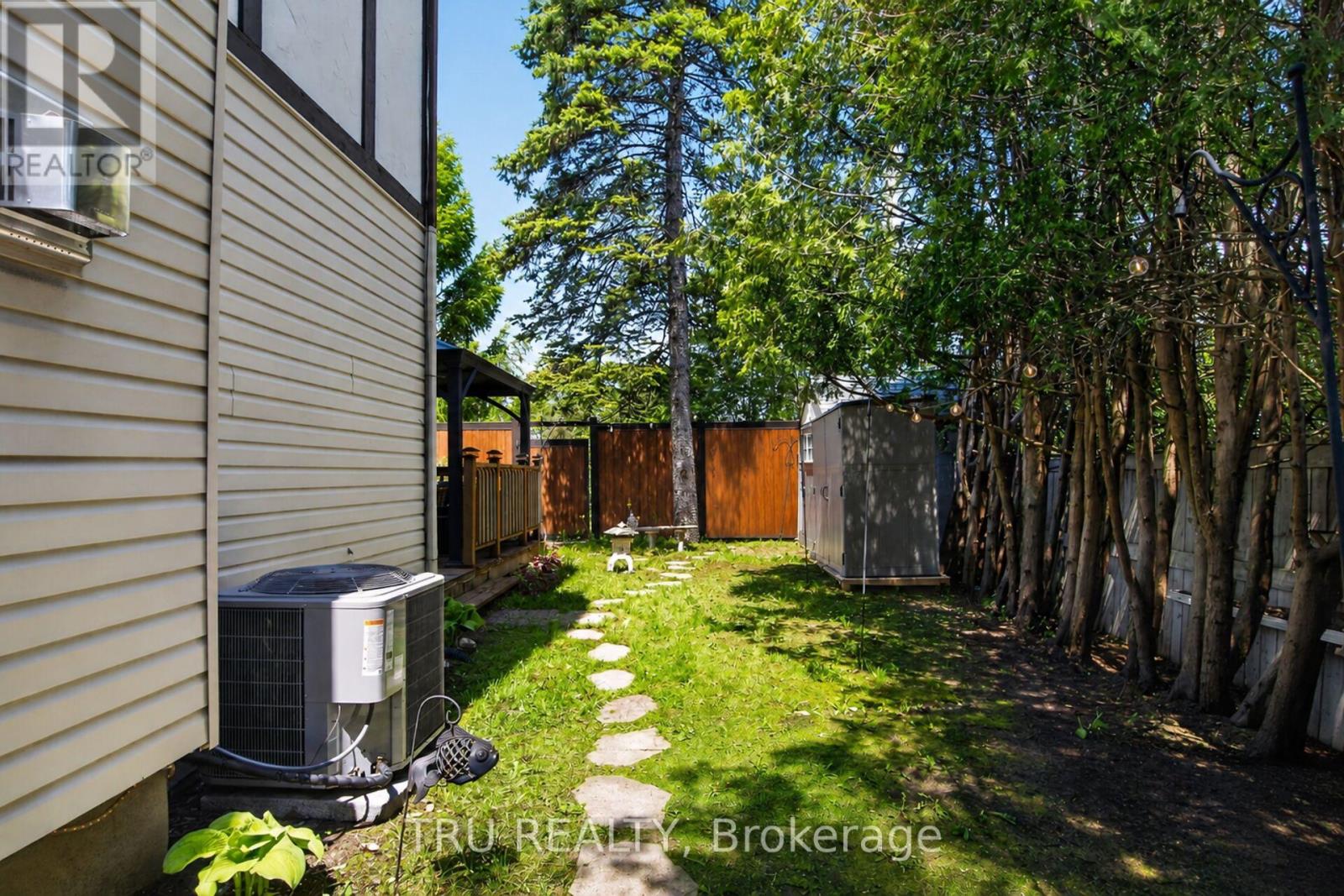 2769 Massicotte Lane, Ottawa, Ontario  K1T 3H1 - Photo 40 - X13208496