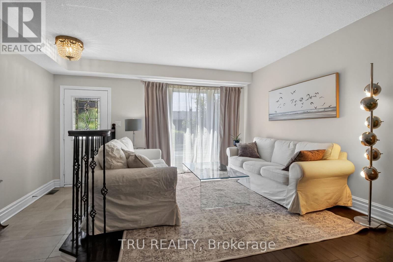 2769 Massicotte Lane, Ottawa, Ontario  K1T 3H1 - Photo 4 - X13208496