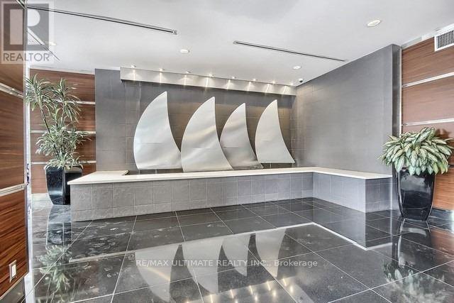 1606 - 77 HARBOUR SQUARE, Toronto, Ontario