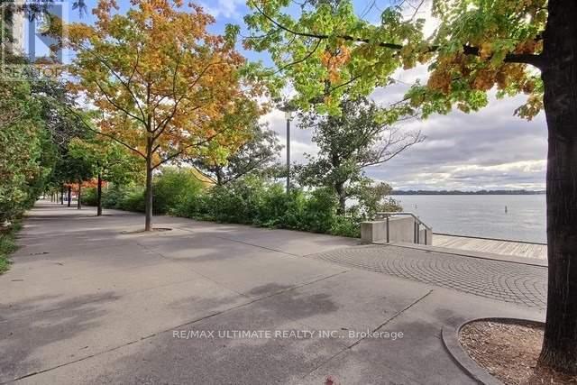 1606 - 77 Harbour Square, Toronto, Ontario  M5J 2S2 - Photo 15 - C13208662