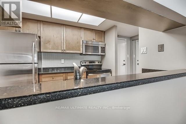 1606 - 77 Harbour Square, Toronto, Ontario  M5J 2S2 - Photo 4 - C13208662