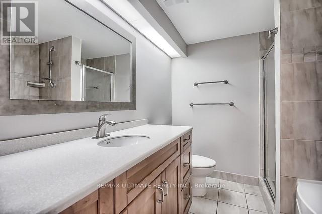 1606 - 77 Harbour Square, Toronto, Ontario  M5J 2S2 - Photo 9 - C13208662