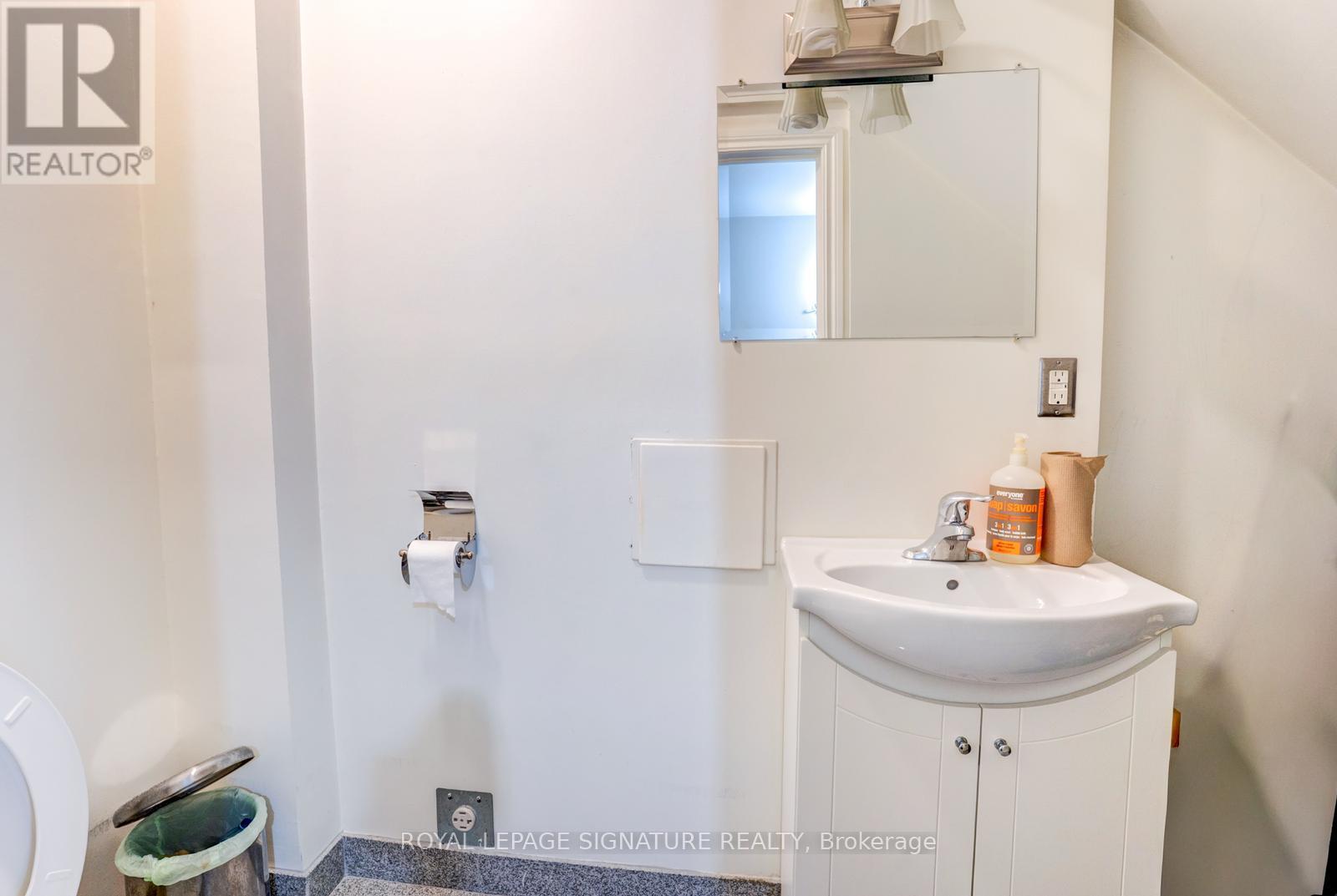 1&2 - 80 Mitchell Avenue, Toronto, Ontario  M6J 1C1 - Photo 11 - C13208664